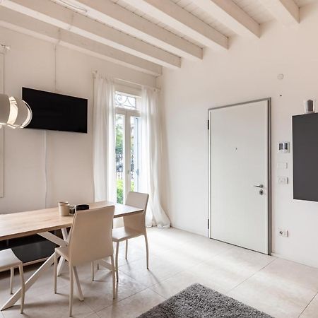Corte Cappuccina 14 Elegant Apt Con Parcheggio! Padova Luaran gambar