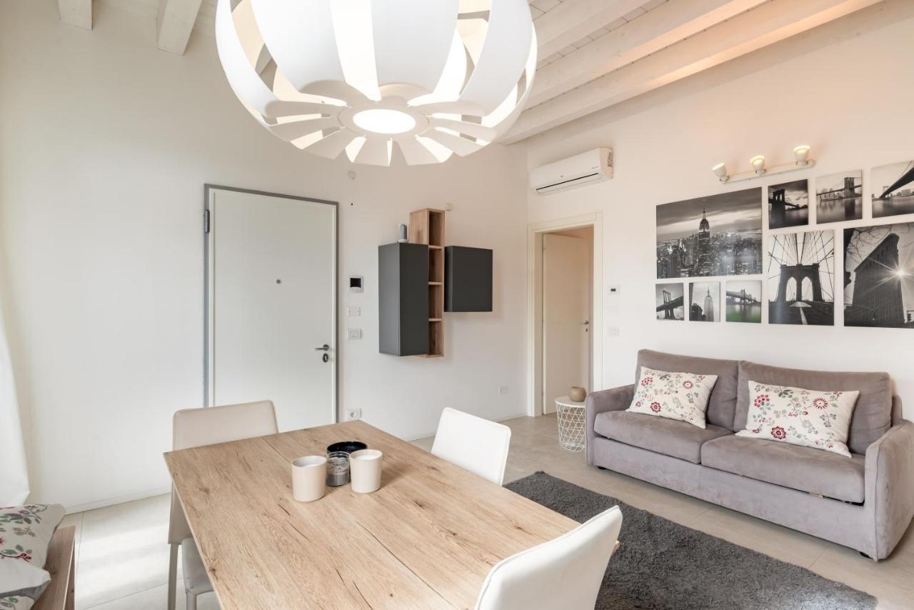 Corte Cappuccina 14 Elegant Apt Con Parcheggio! Padova Luaran gambar